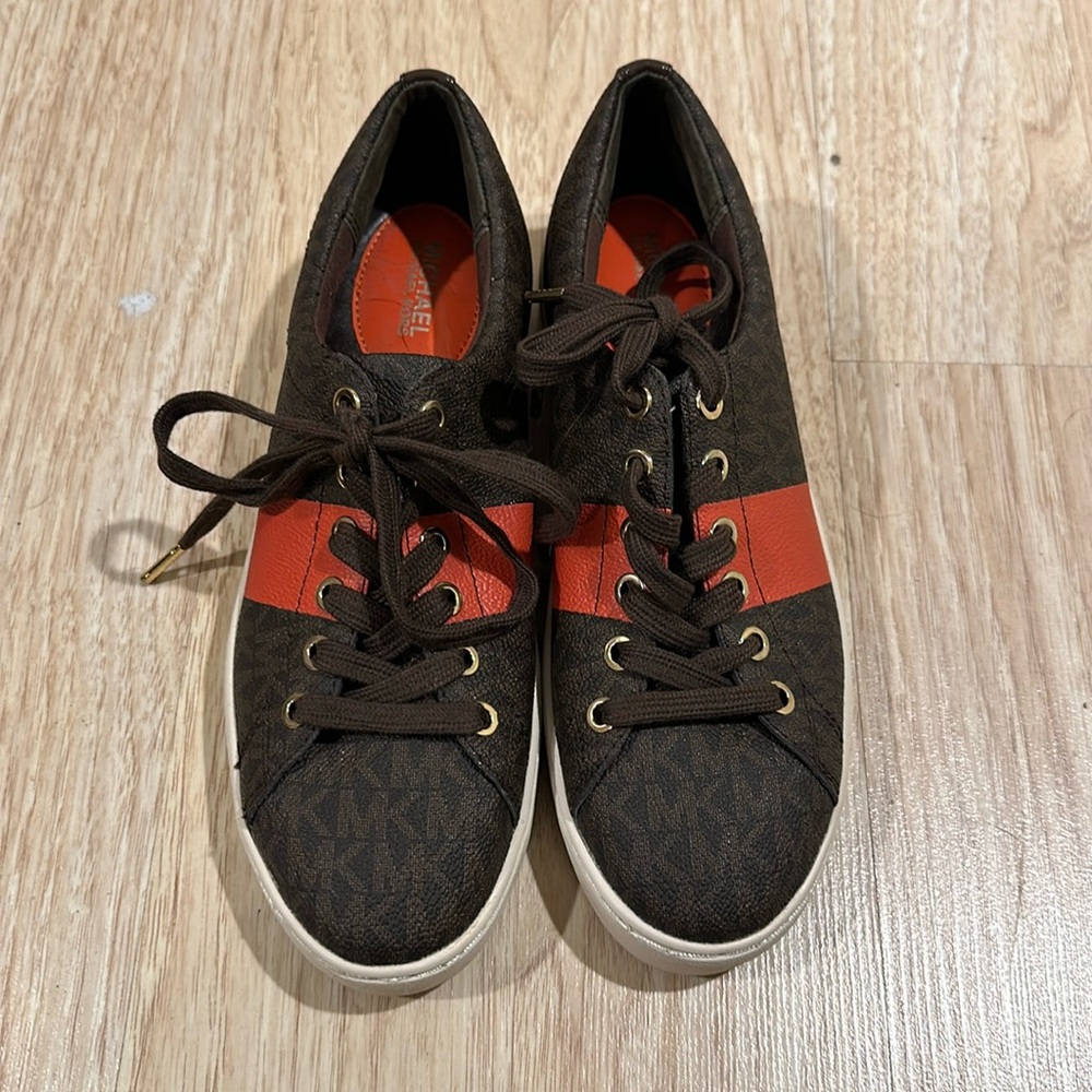 Micheal Kors Lace Up Sneakers